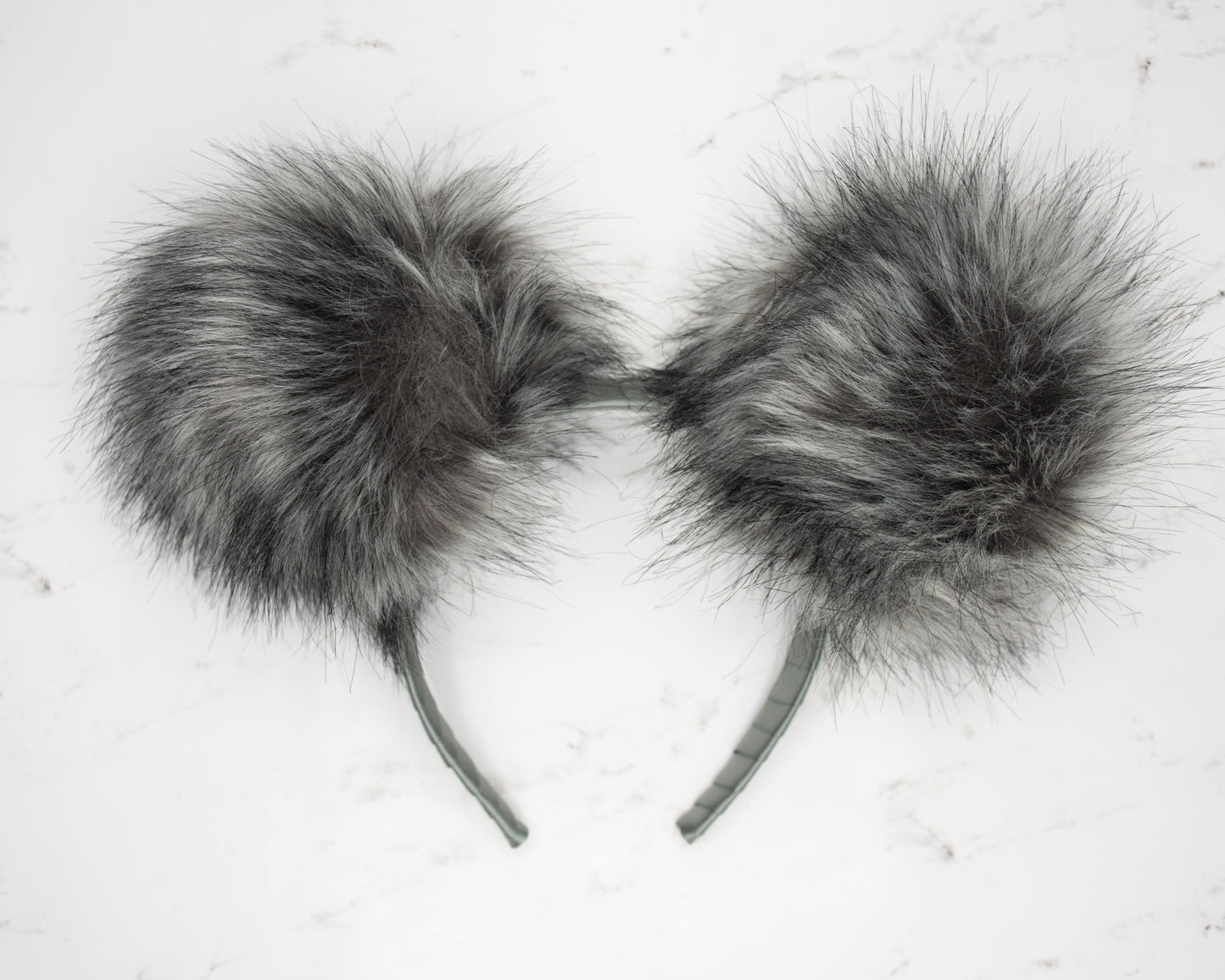 Grayscale Grotto Fluffs